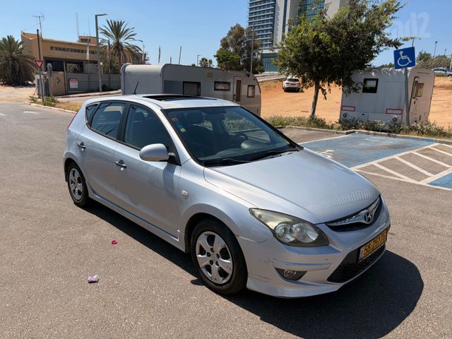 יונדאי i30