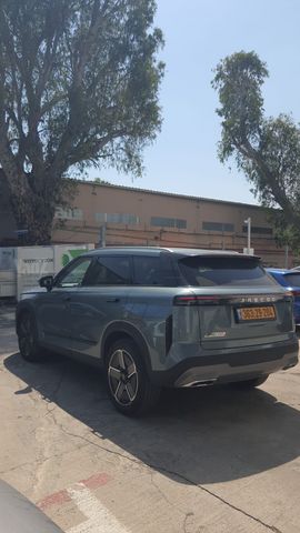ג'אקו J7