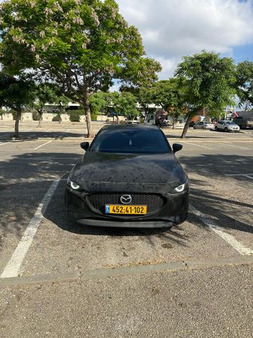 מודעת רכב מאזדה 3
