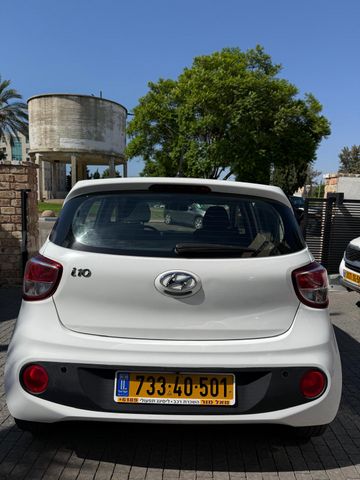 יונדאי i10