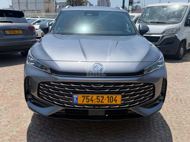 אם ג'י HS