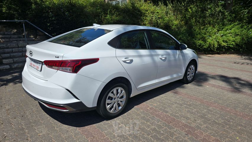 יונדאי אקסנט i25