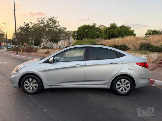 יונדאי אקסנט i25