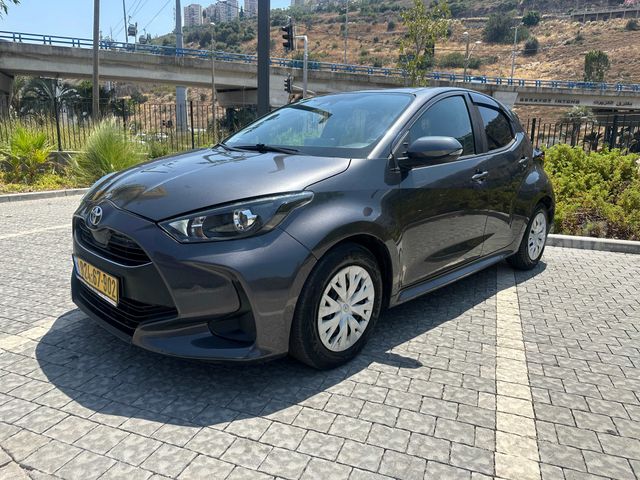 מודעת רכב טויוטה יאריס