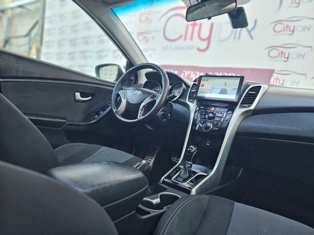 יונדאי i30