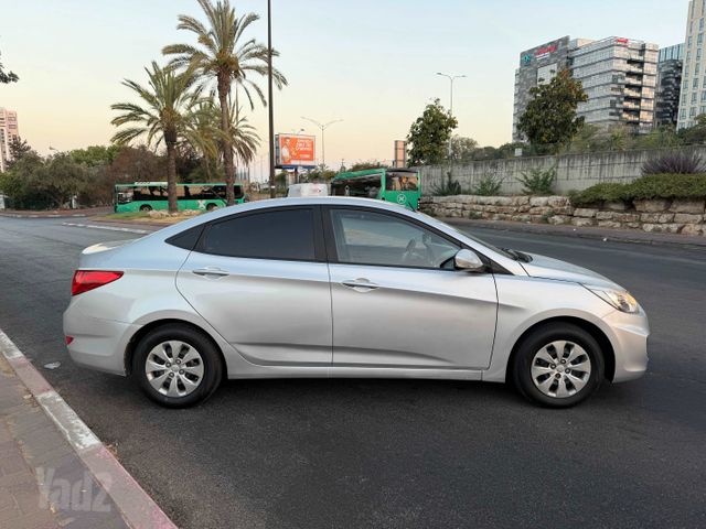 יונדאי אקסנט i25