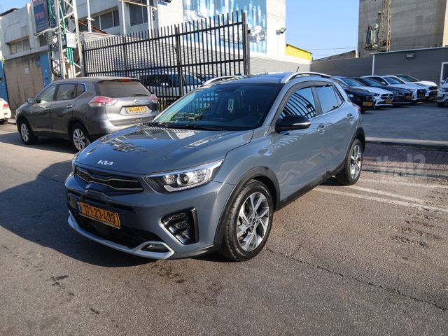 קיה סטוניק