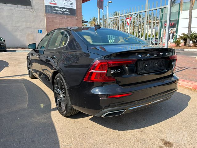 וולוו S60