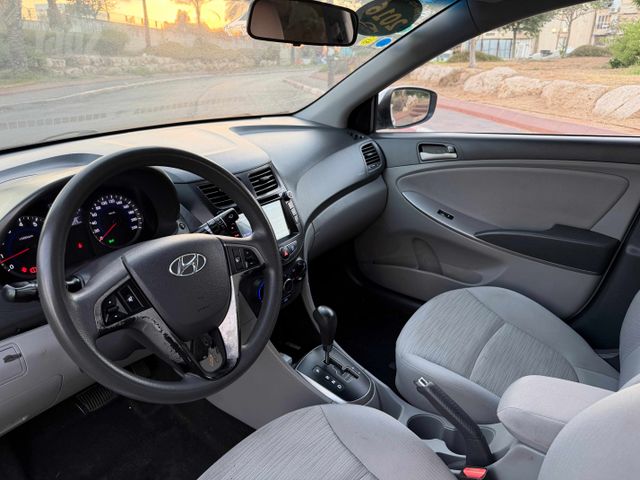 יונדאי אקסנט i25