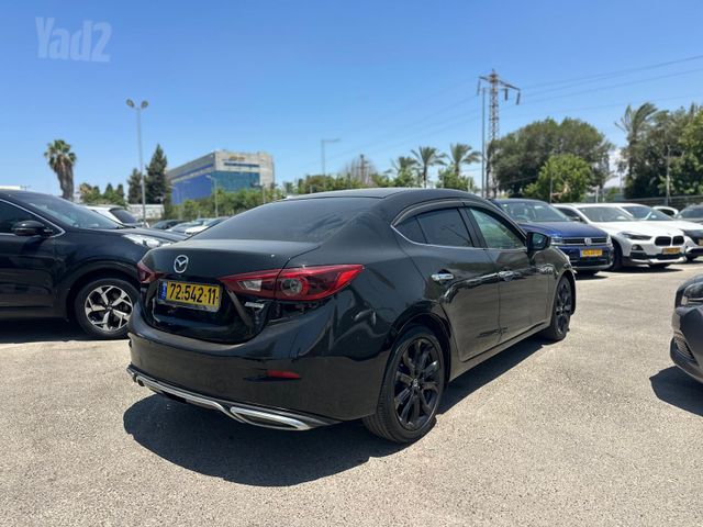 מאזדה 3