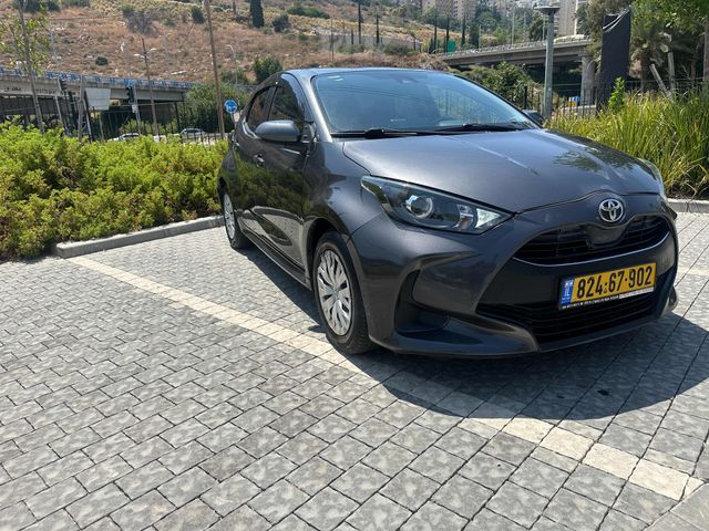 טויוטה יאריס