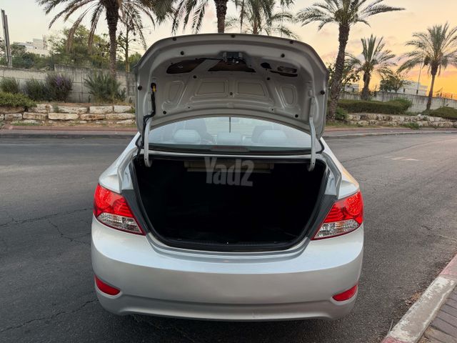 יונדאי אקסנט i25