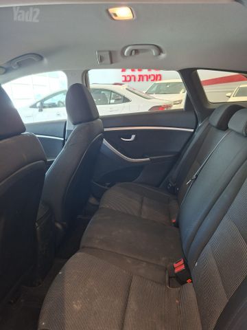 יונדאי i30