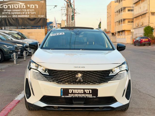 פיג'ו 3008