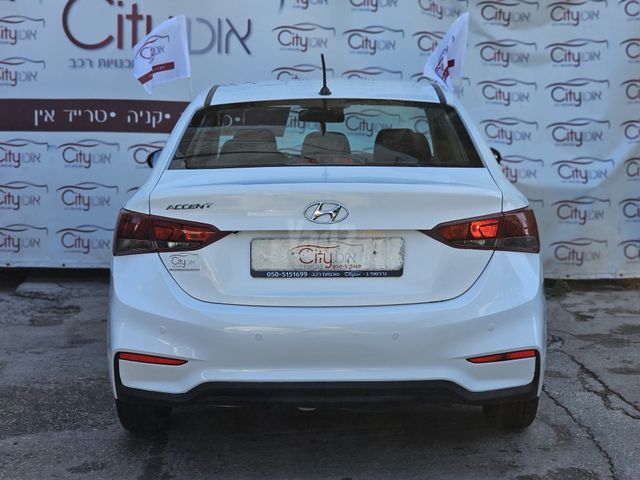 יונדאי אקסנט i25