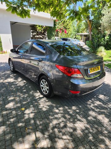 יונדאי אקסנט i25