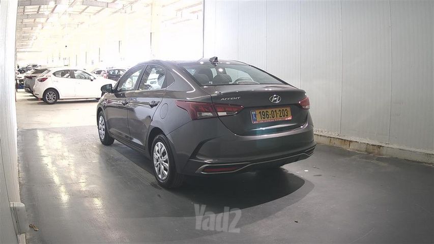 יונדאי אקסנט i25