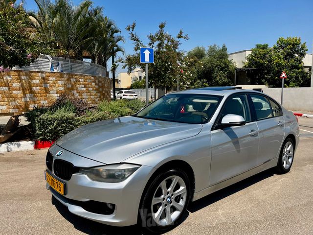 מודעת רכב ב מ וו סדרה 3