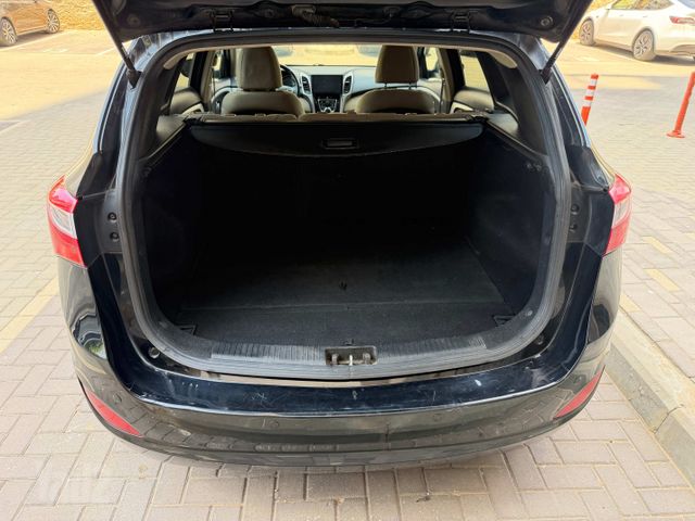 יונדאי i30