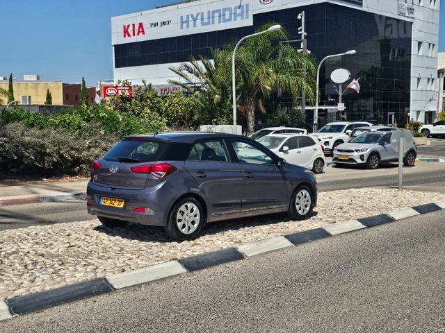 יונדאי i20