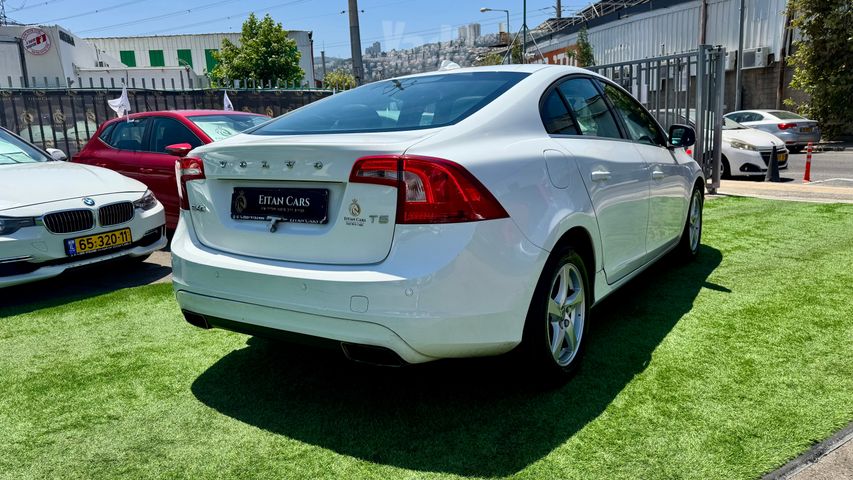 וולוו S60