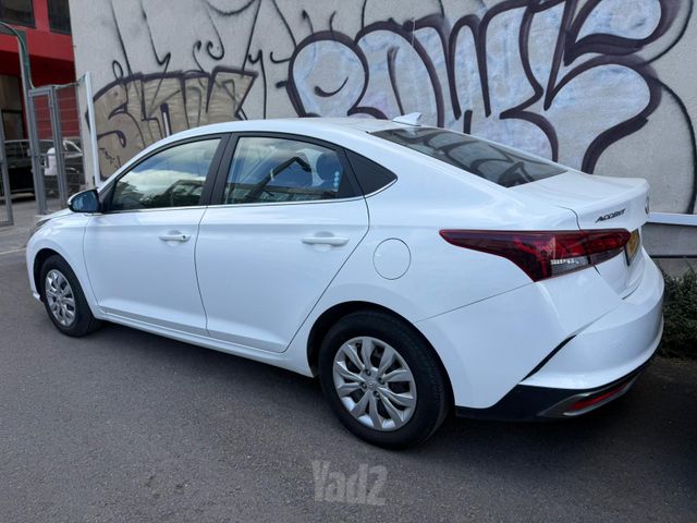יונדאי אקסנט i25