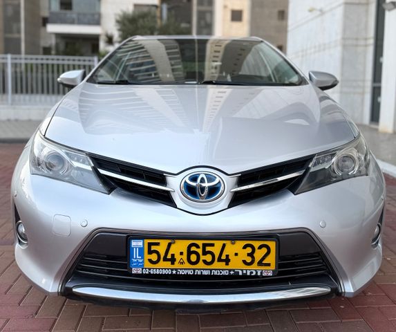 מודעת רכב טויוטה אוריס