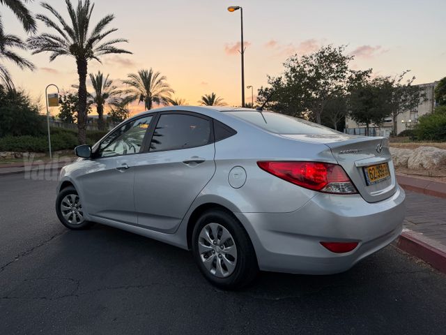 יונדאי אקסנט i25