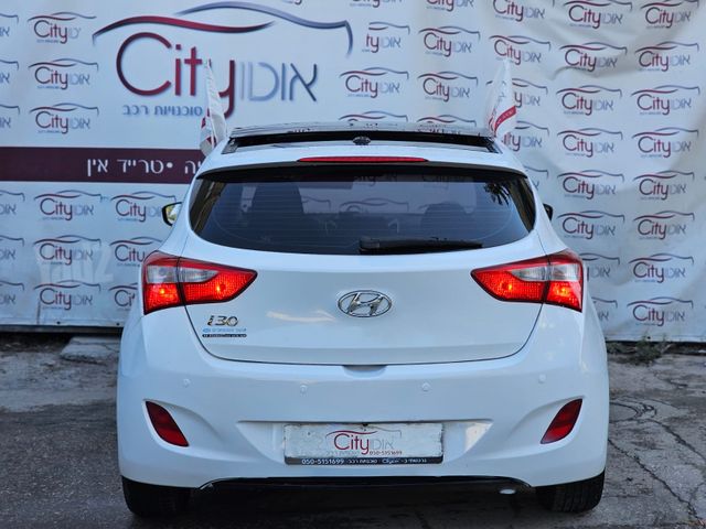 יונדאי i30