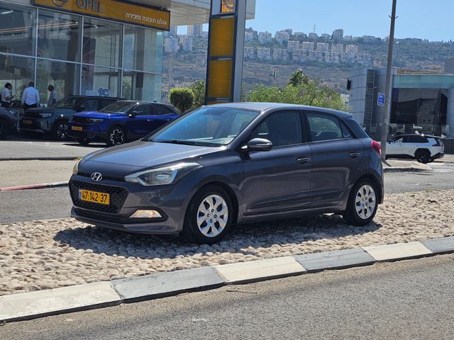 מודעת רכב יונדאי i20