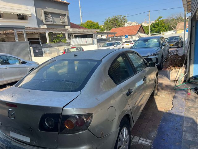 מאזדה 3