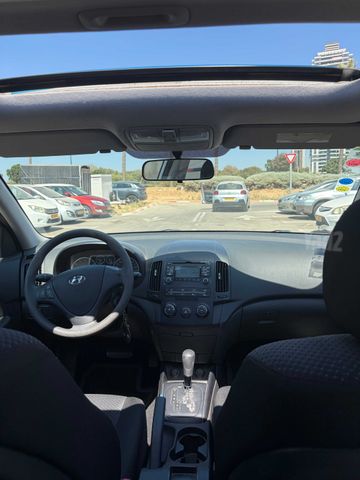 יונדאי i30