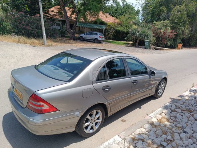 מרצדס-בנץ C-class