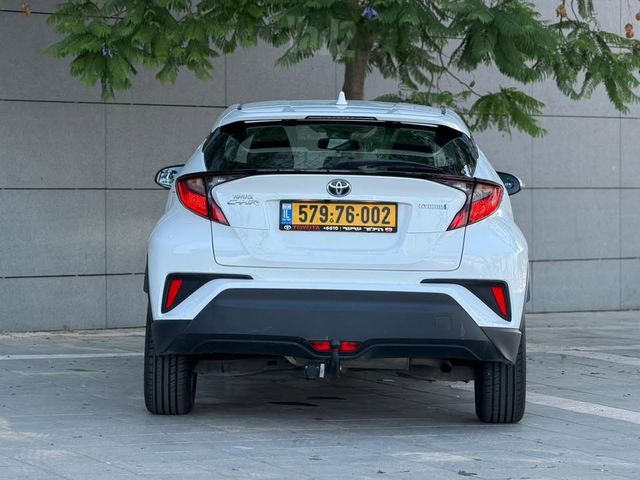 טויוטה C-HR