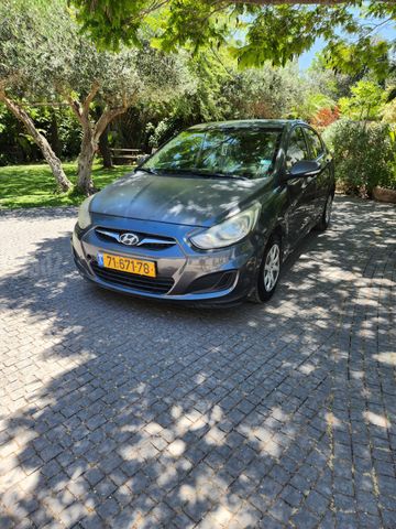 יונדאי אקסנט i25