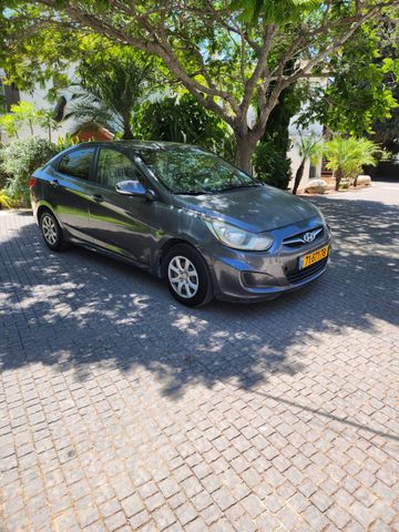 יונדאי אקסנט i25