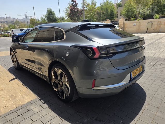 זיקר 001
