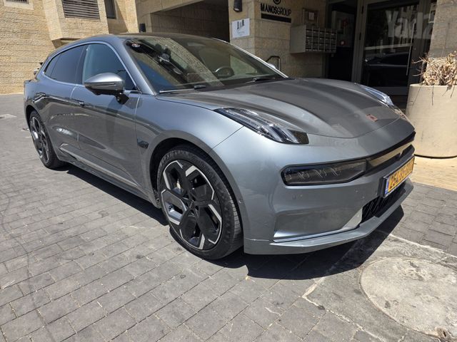 זיקר 001