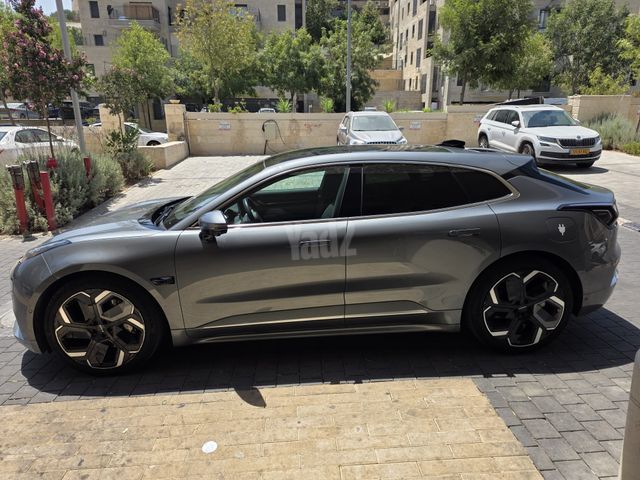 זיקר 001