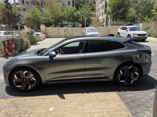 זיקר 001
