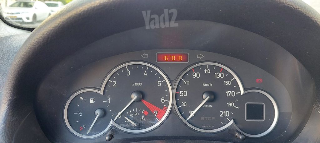 פיג'ו 206
