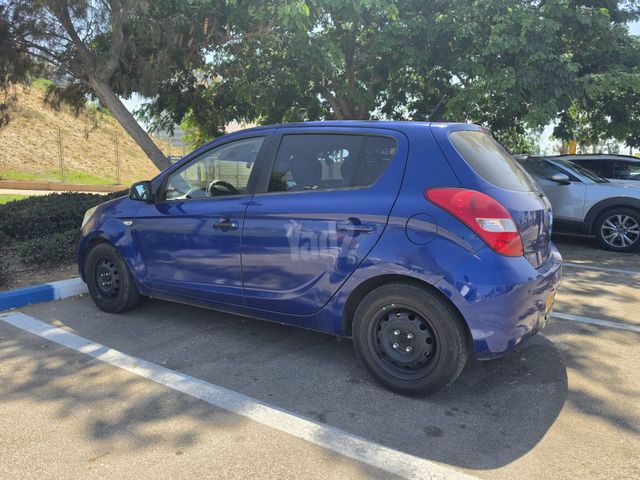יונדאי i20