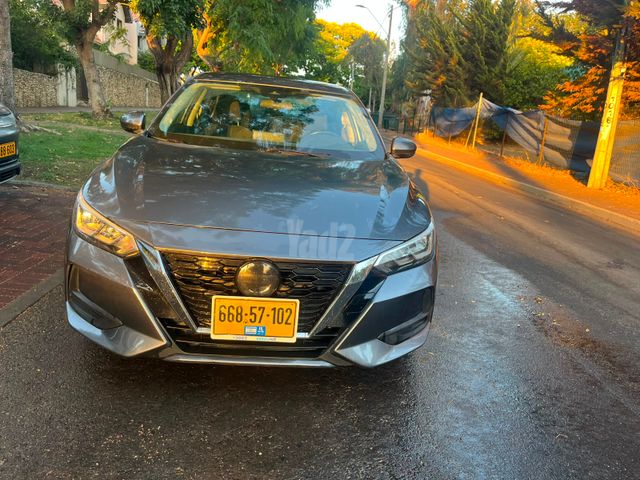 ניסאן סנטרה