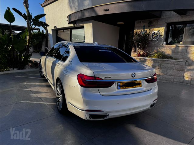 סדרה 7 Luxury 740Le פלאג-אין אוט׳ 5 מק 2.0 (258 כ״ס)