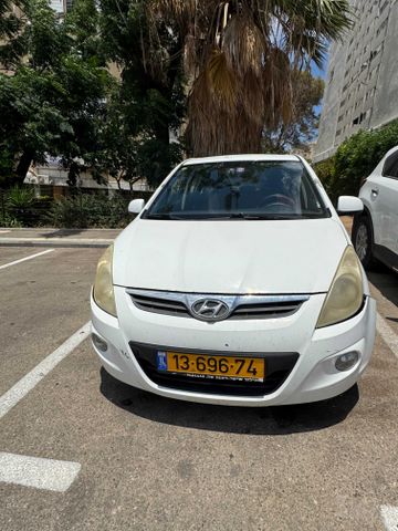 מודעת רכב יונדאי i20