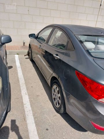 יונדאי אקסנט i25