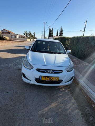 מודעת רכב יונדאי אקסנט i25