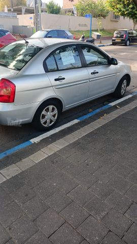 יונדאי אקסנט i25