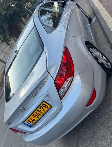יונדאי אקסנט i25
