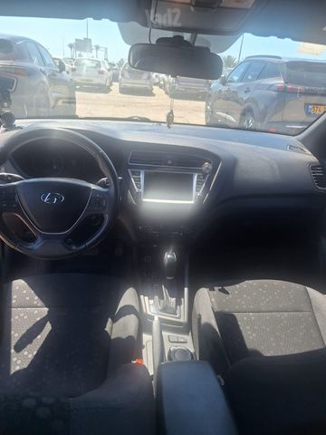 יונדאי i20